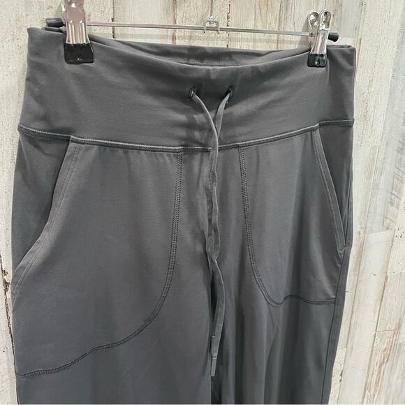 NWOT Halara Gray High Waist Rise Flare Pants Drawstring Pockets Womens Medium - Picture 2 of 8